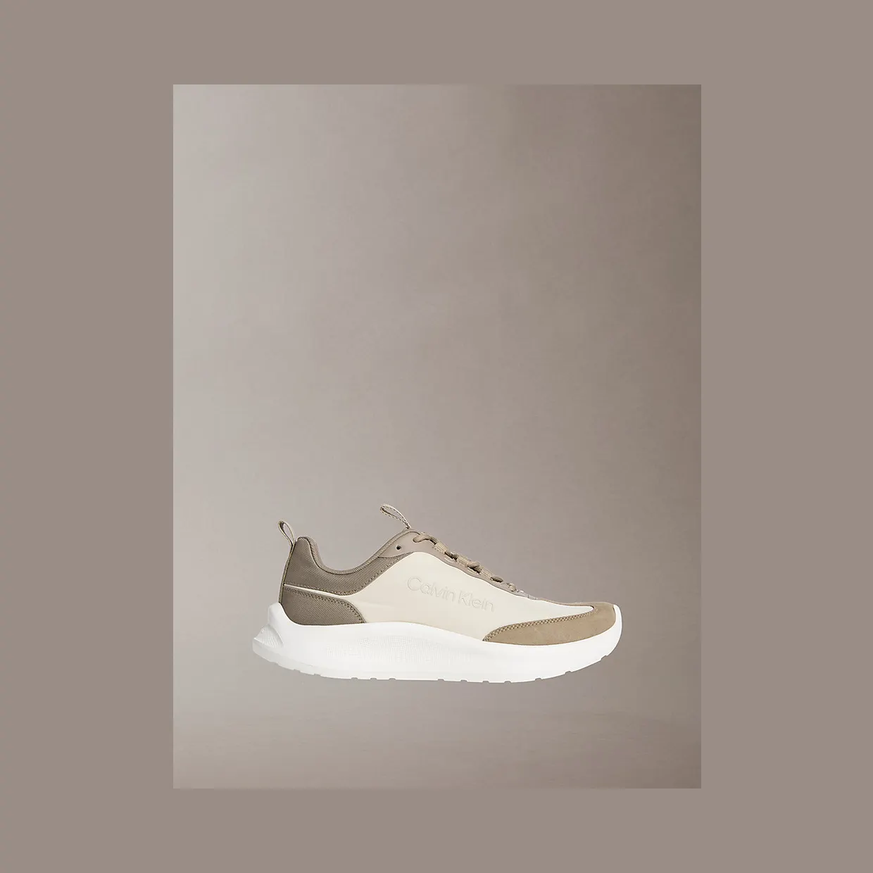 Calvin Klein Ck Curve – Lightweight Runner “DESERT TAUPE/OATMEAL” (HM0HM022410KS)