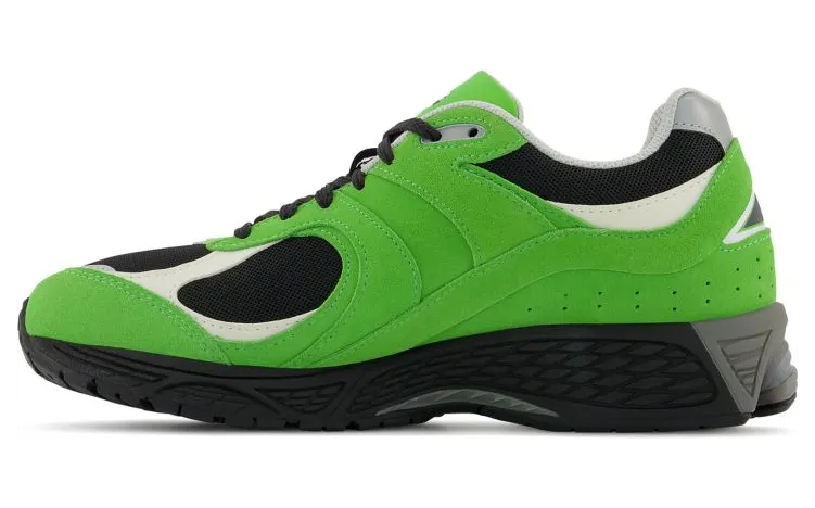 new-balance-2002r M2002RGZ
