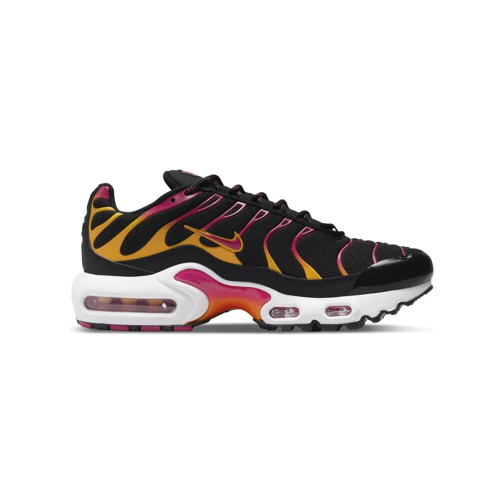 Nike Air Max Plus Older Kids’ Black (DX9264-001)