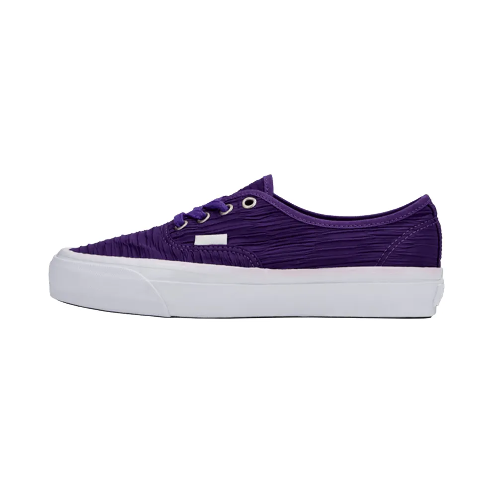 Vans LX Authentic 44 “Pleated” (VN000DB8PLU)