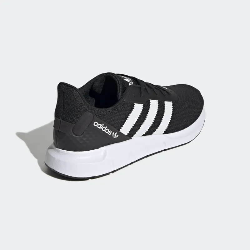 adidas Swift Run RF Core Black Core Black/Cloud White/Core Black (FV5361)