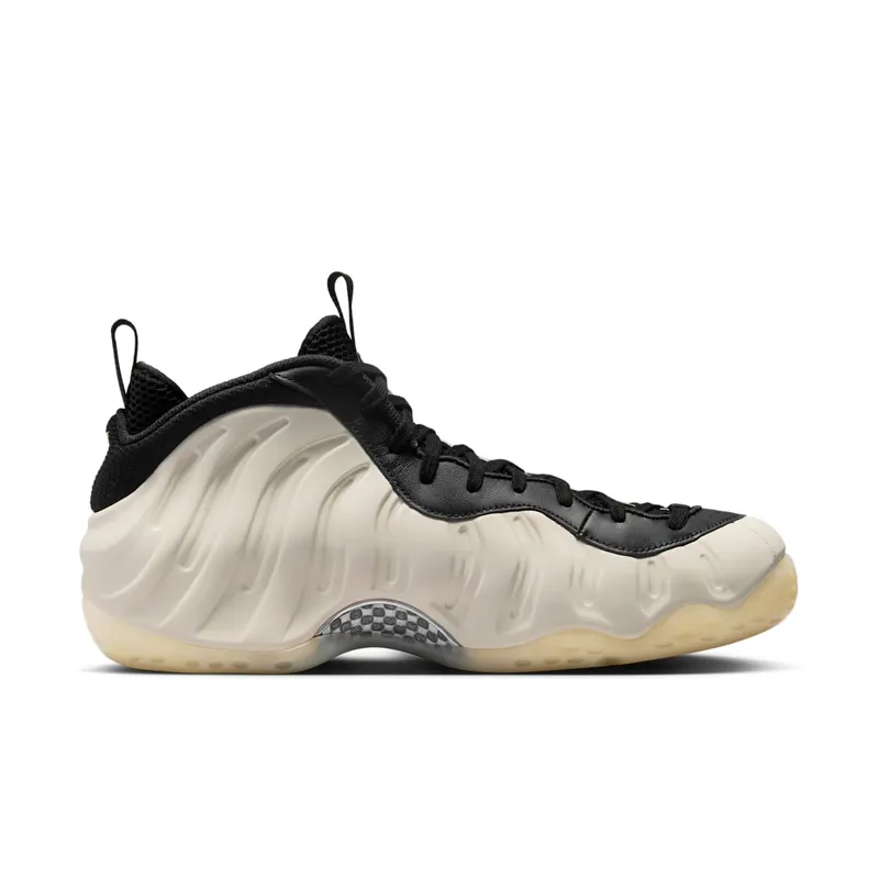 Nike Air Foamposite One (black / team gold / lt orewood brown / chrome) – FD5855-002