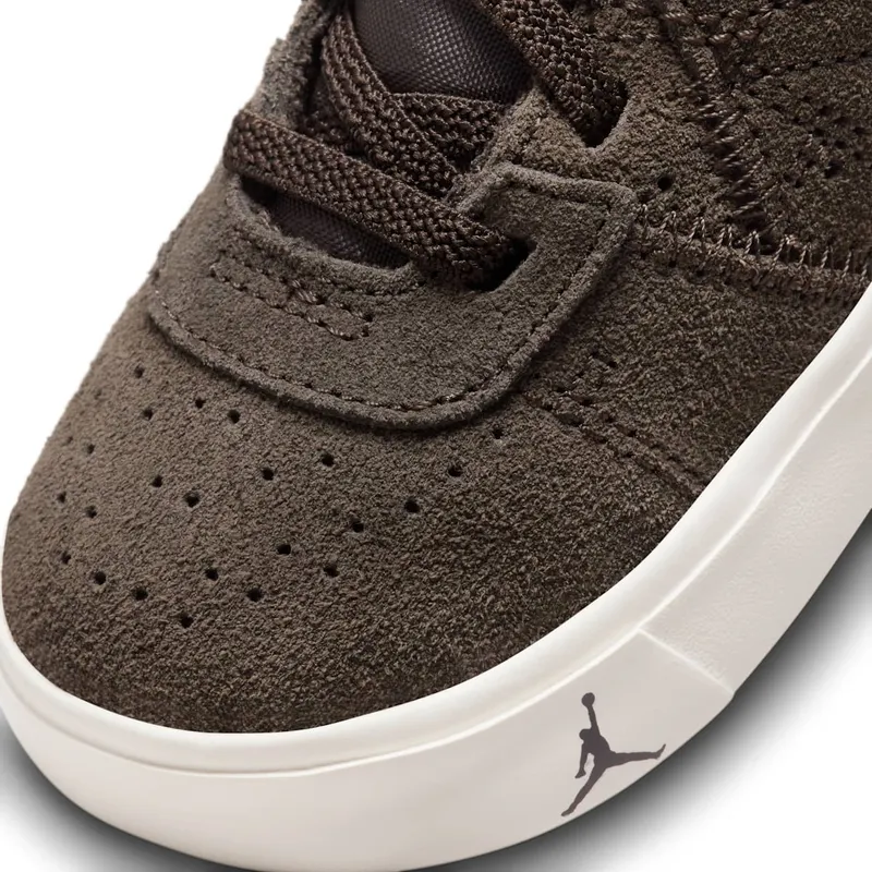 Jordan Series ES ALT Dark Chocolate University Red White Sail (DR6444-206)