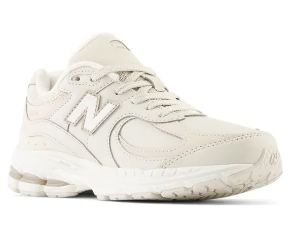 new-balance-2002r GC2002TM
