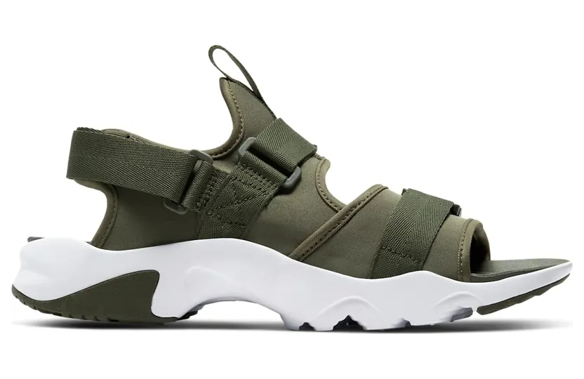 nike-canyon CW9704-200