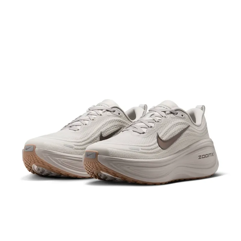Nike Vomero Plus College Grey Light Iron Ore Gum (HV8150-005)