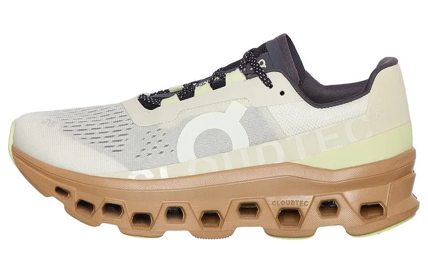 on-sneaker 6198286