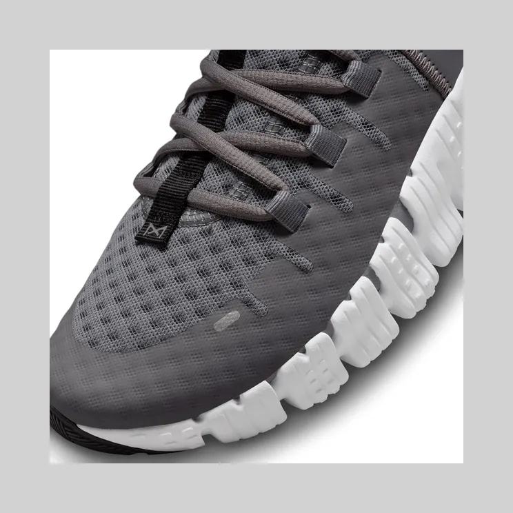 nike-free FN6616-001