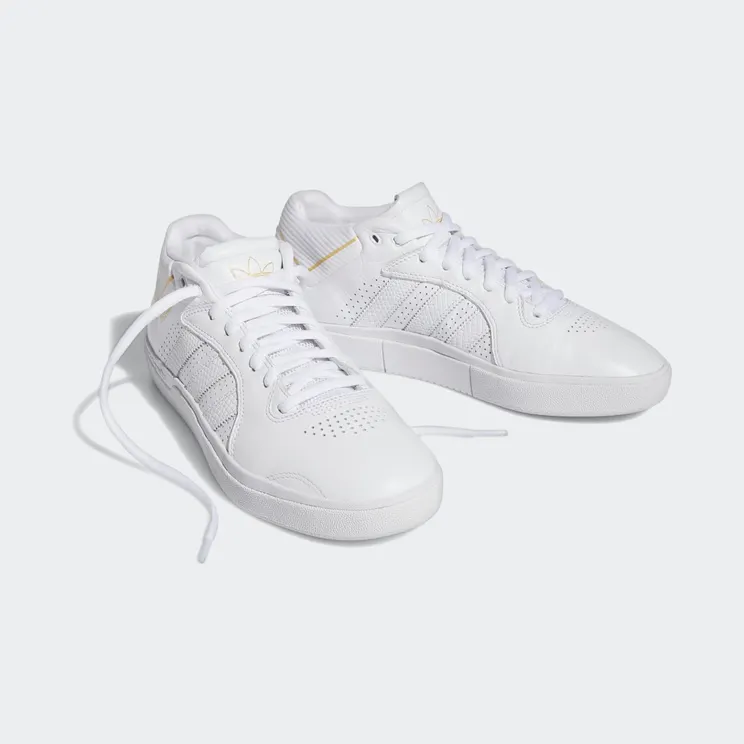 adidas-tyshawn IG5273