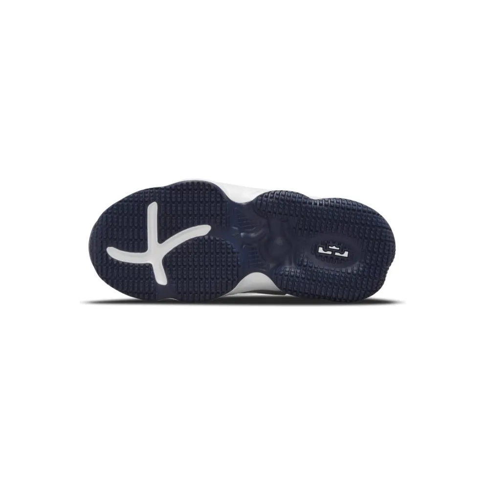 LeBron 19 Younger Kids’ White (DD0421-100)
