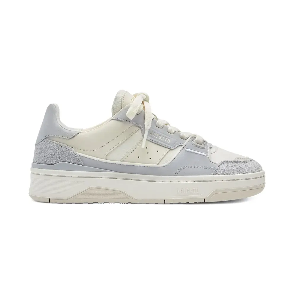 Axel Arigato Clay Sneakers mit Kontrasteinsätzen – Nude (F3529004)