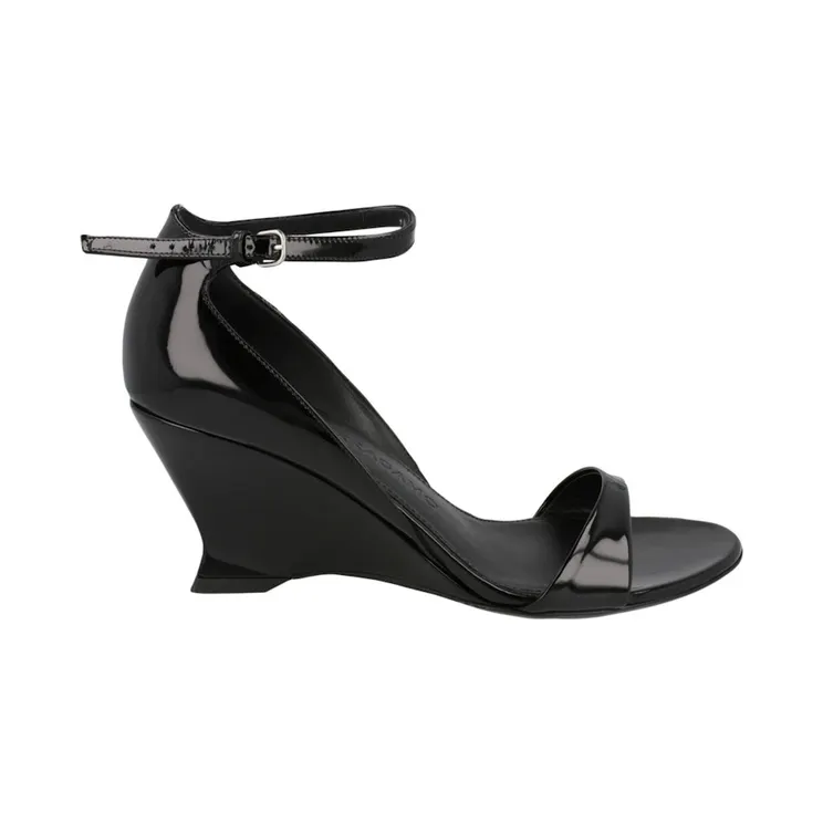 Ferragamo Vidette Patent Leather Wedge Sandals Black (01G484-766344)