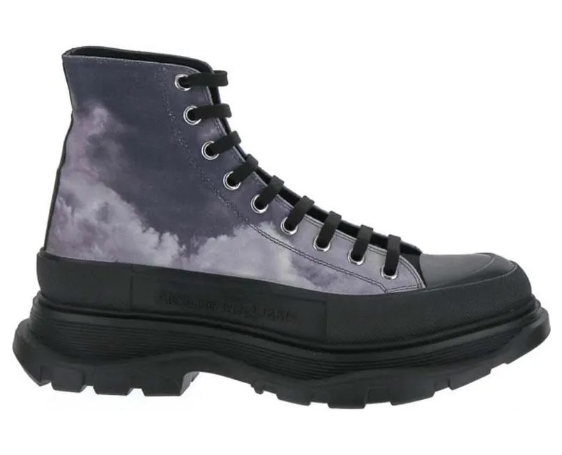 Alexander McQueen Blue Sky Print Tread Slick Boots Black Blue (705665W4TG14582)