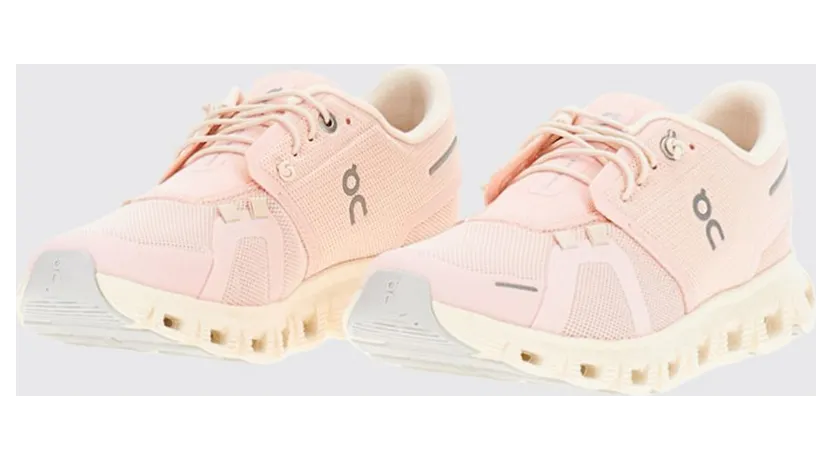 On Running Sneakers On Pink (3WF10064657680)