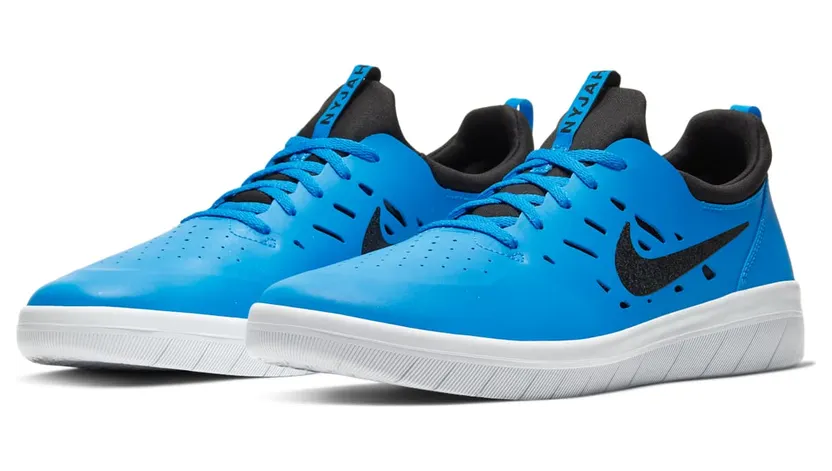 nike-free AA4272-402