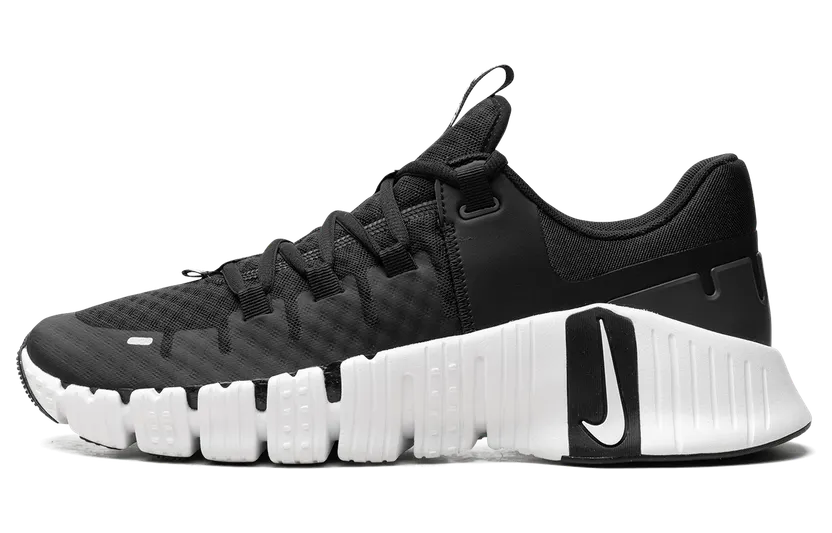 Nike Free Metcon 5 “Black / White” (DV3949-001)