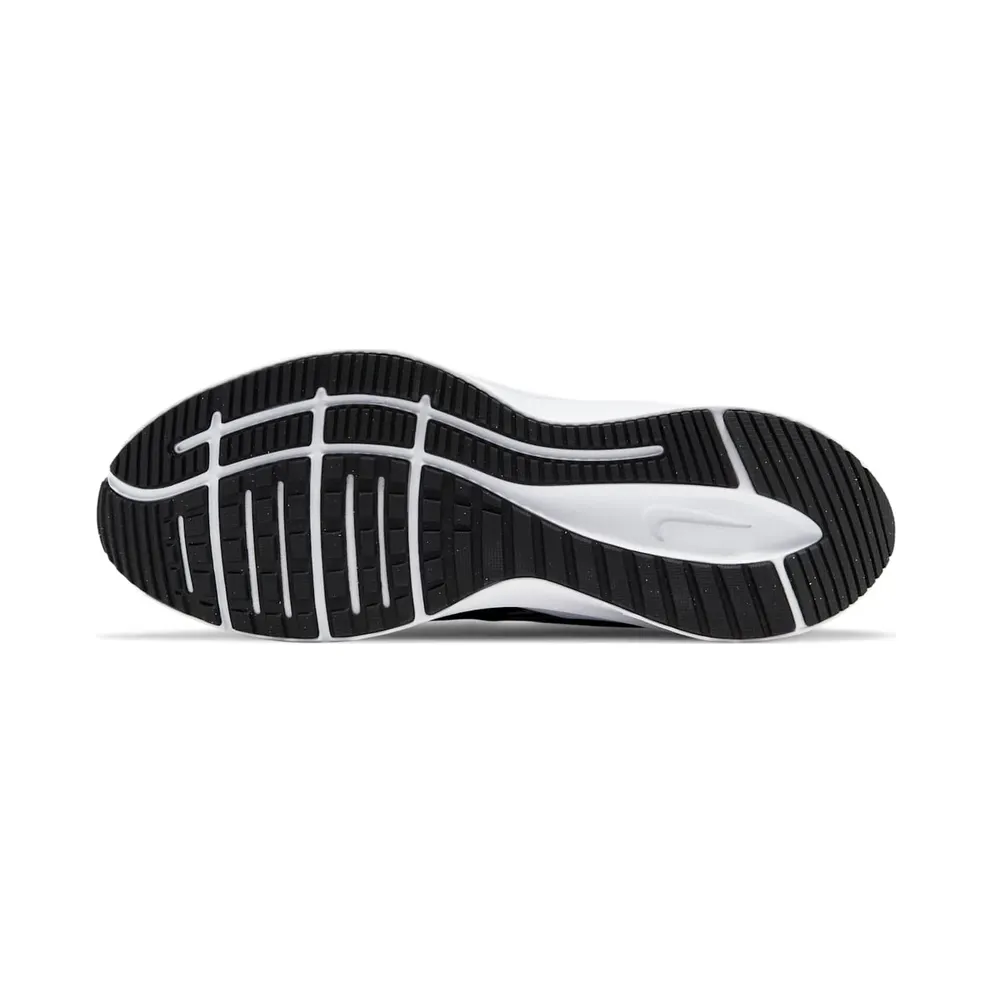 Nike Quest 3 Shield “Black / Dark Smoke Grey / White / Metallic Silver” (CQ8894-001)
