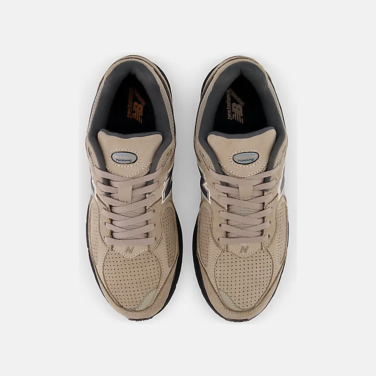 new-balance-2002r M2002REG