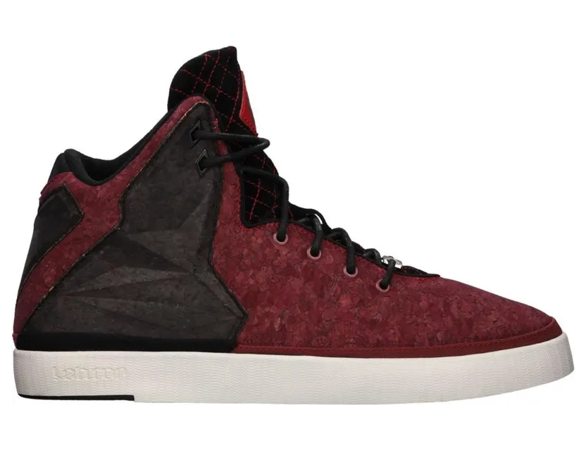 Nike LeBron 11 616766-601