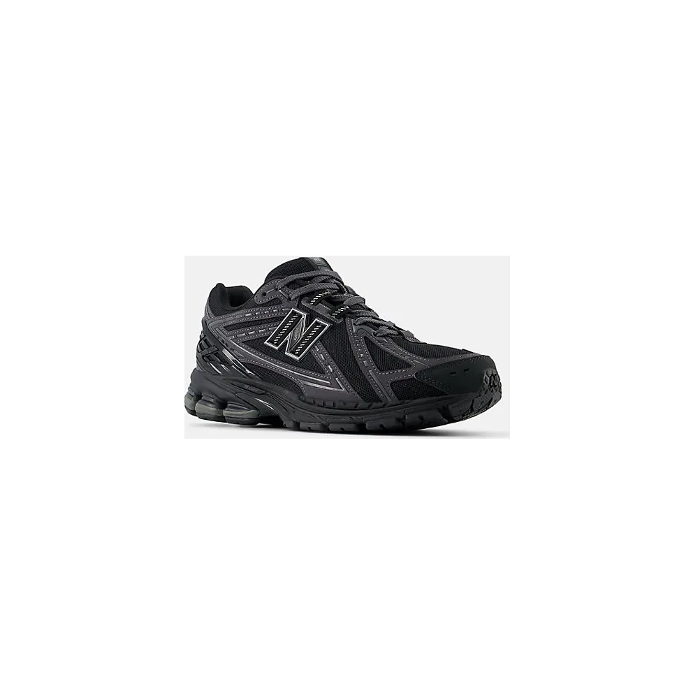 New Balance 1906R “Black Phantom” (M1906RLB)