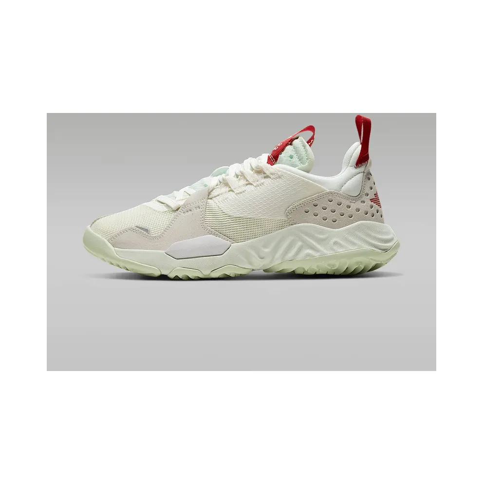 Jordan Delta SP Sail Red (W) Sail/University Red (CT1003-100)