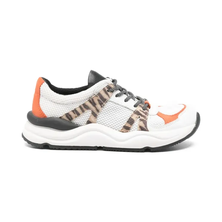 Geox “White” (D02GDA01185)