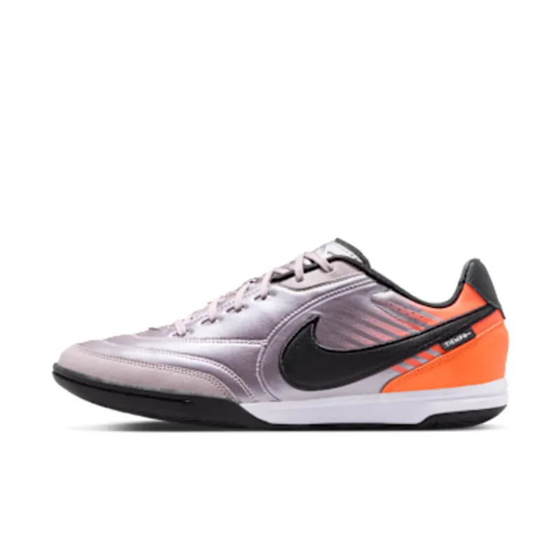 Nike Tiempo Streetgato PRM Heritage Indoor Court Low-Top “Bleached Lilac/Total Orange/Black” (IV6555-500)