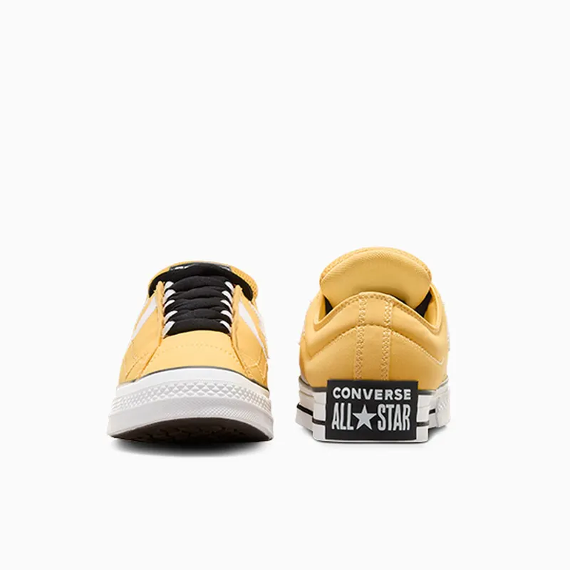 Converse Star Player 76 Puff Bananas/White/Black (A11484C)