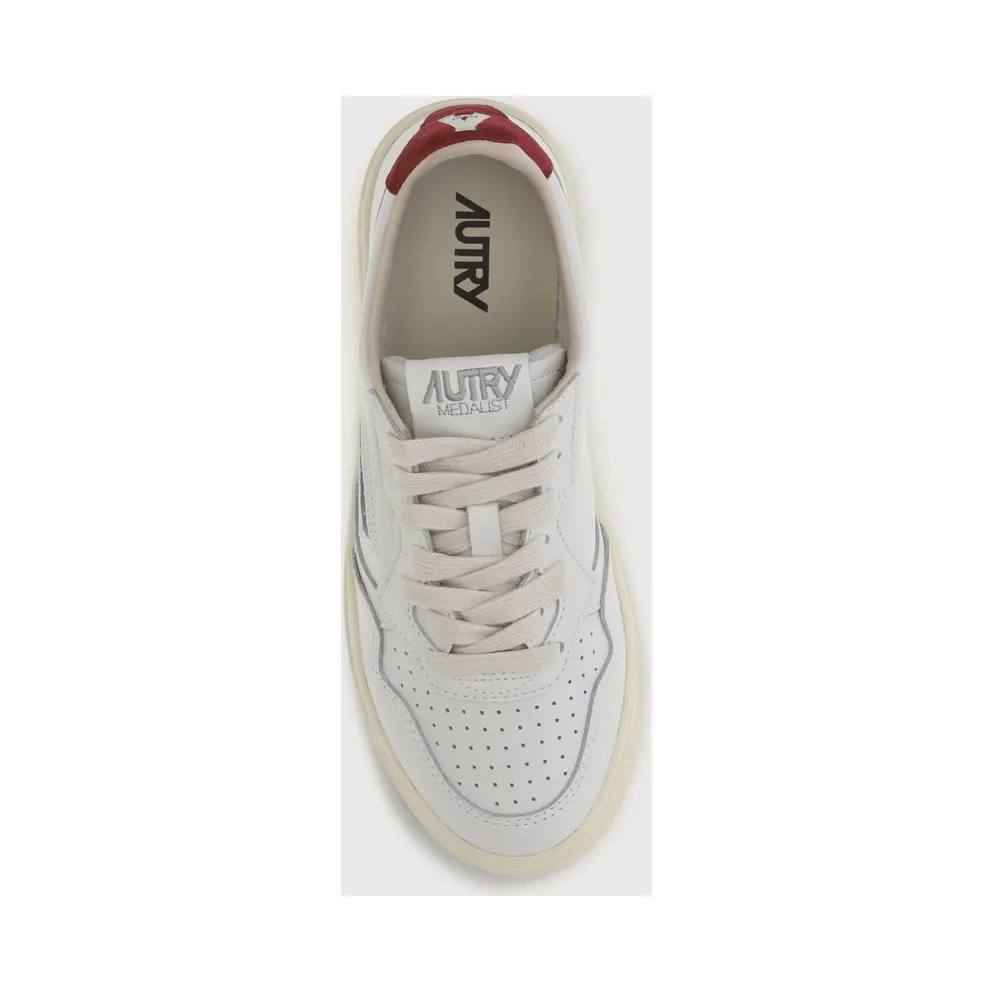 Autry Medalist Low in Calf Leather with Perforated Toe White 3 (AULWBJ01)