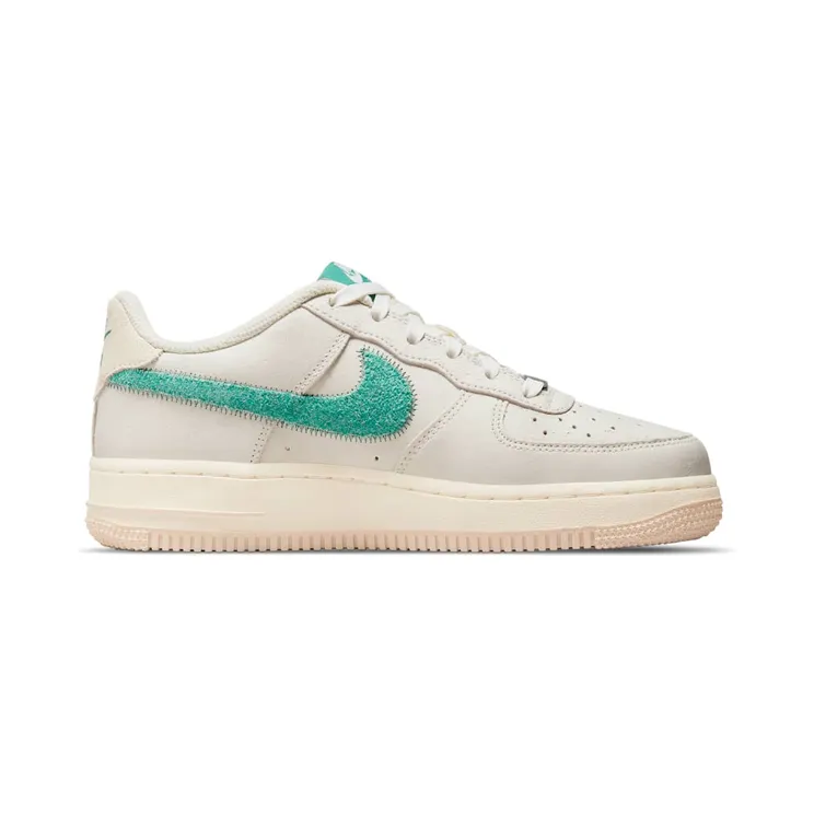 nike-air-force DO5877-100