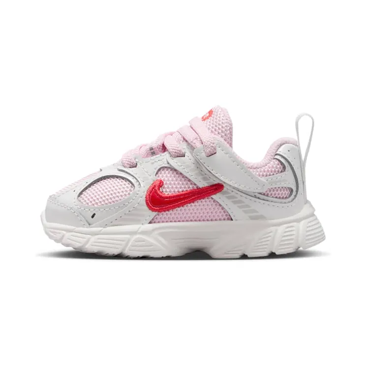 Nike V5 RNR TD “Valentine’s Day (2026)” (IQ6637-121)