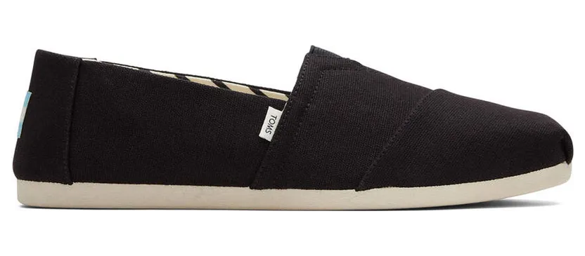 Toms logo
