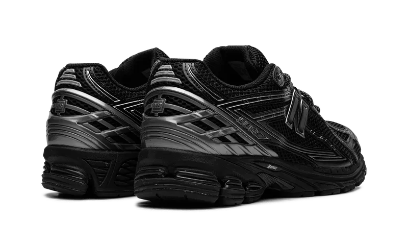 New Balance 1906R “Black Silver” (U1906ROS)