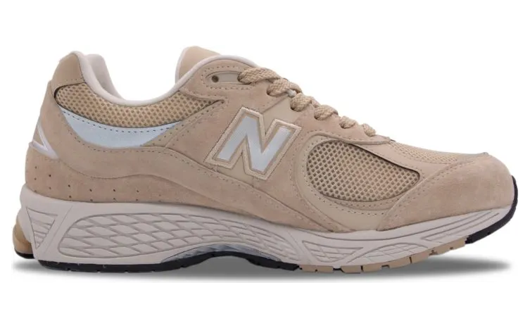 new-balance-2002r ML2002R2