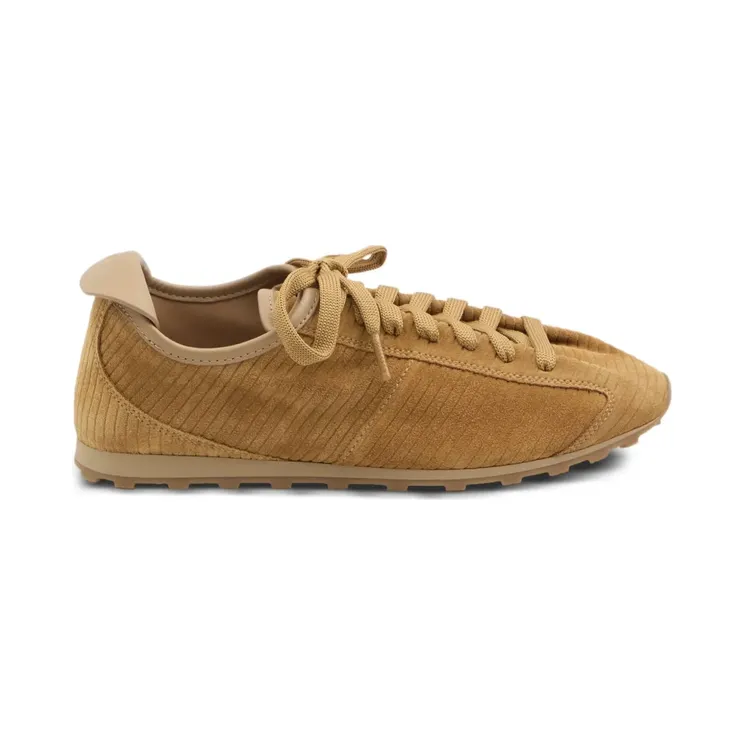 Jacquemus The Tennis suède low-top met reliëf “Brown” (FOW00175AC40A01)