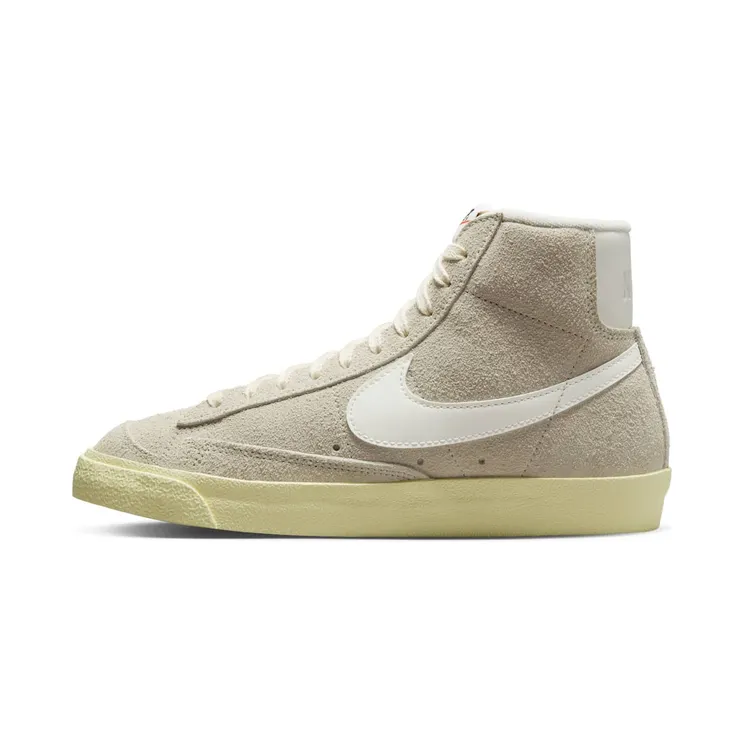 Nike BLAZER MID 77 VINTAGE MNS “Light Bone / Alabaster / Black / Sail” (DV7006-001)