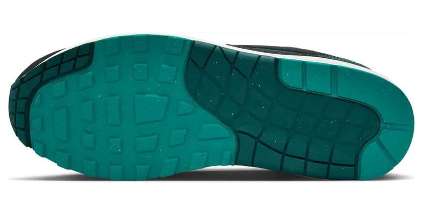 nike-air-max FB8914-100