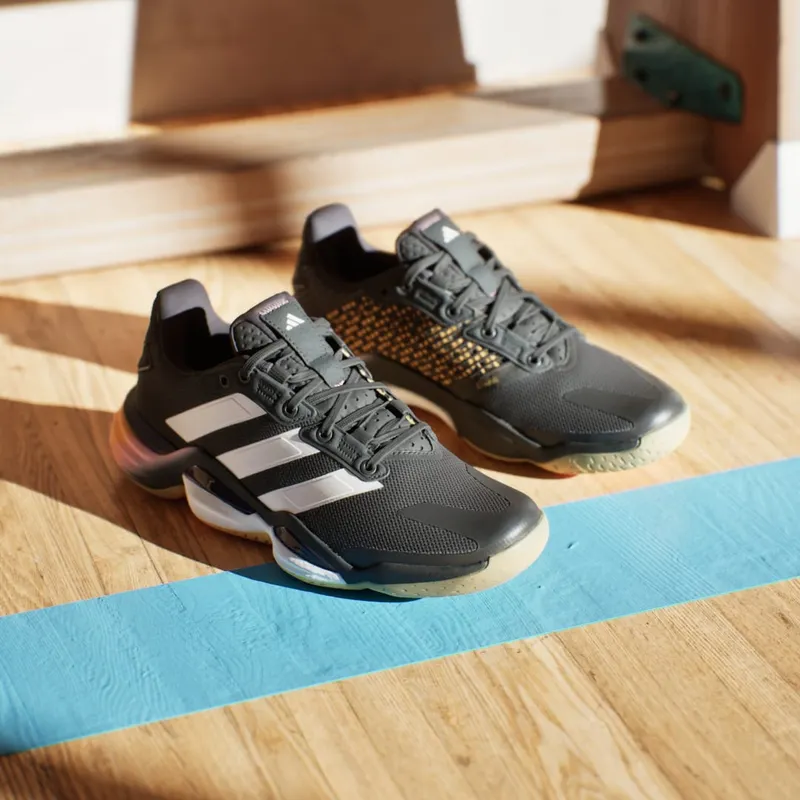 Adidas Stabil 16 Indoor Core Black / Zero Metalic / Aurora Black (IE3585)