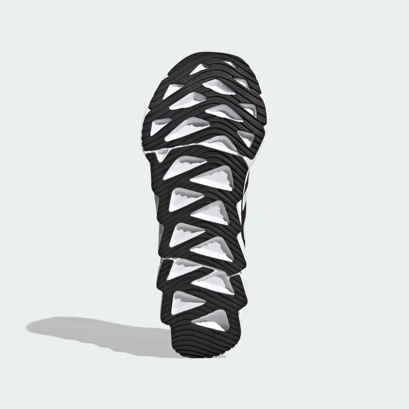 Adidas Switch Run “Black / White” (IF5720)