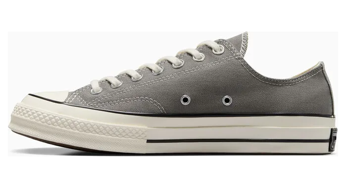 converse-chuck-taylor-all-star A05586C