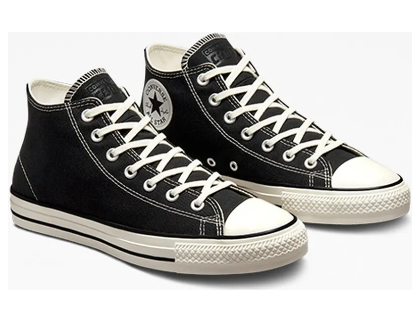 converse-chuck-taylor-all-star A02136C
