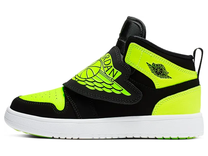 Sky Jordan 1 PS ‘Black Volt’ Black/Volt-White (BQ7197-007)