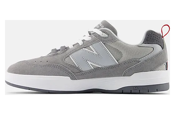 new-balance-sneaker NM808GDY