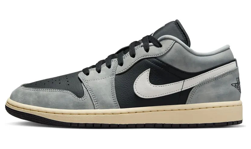 Air Jordan 1 Low SE “Light Smoke Grey” (HQ2010-012)