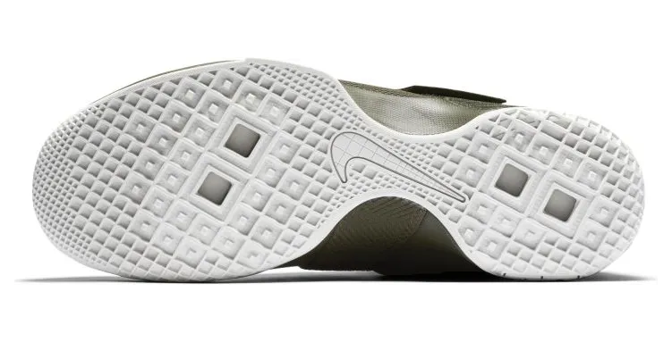 nike-lebron-soldier-10 911306-330