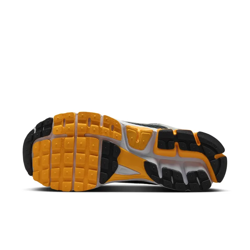 Nike Zoom Vomero 5 “University Gold'” (FB9149-002)