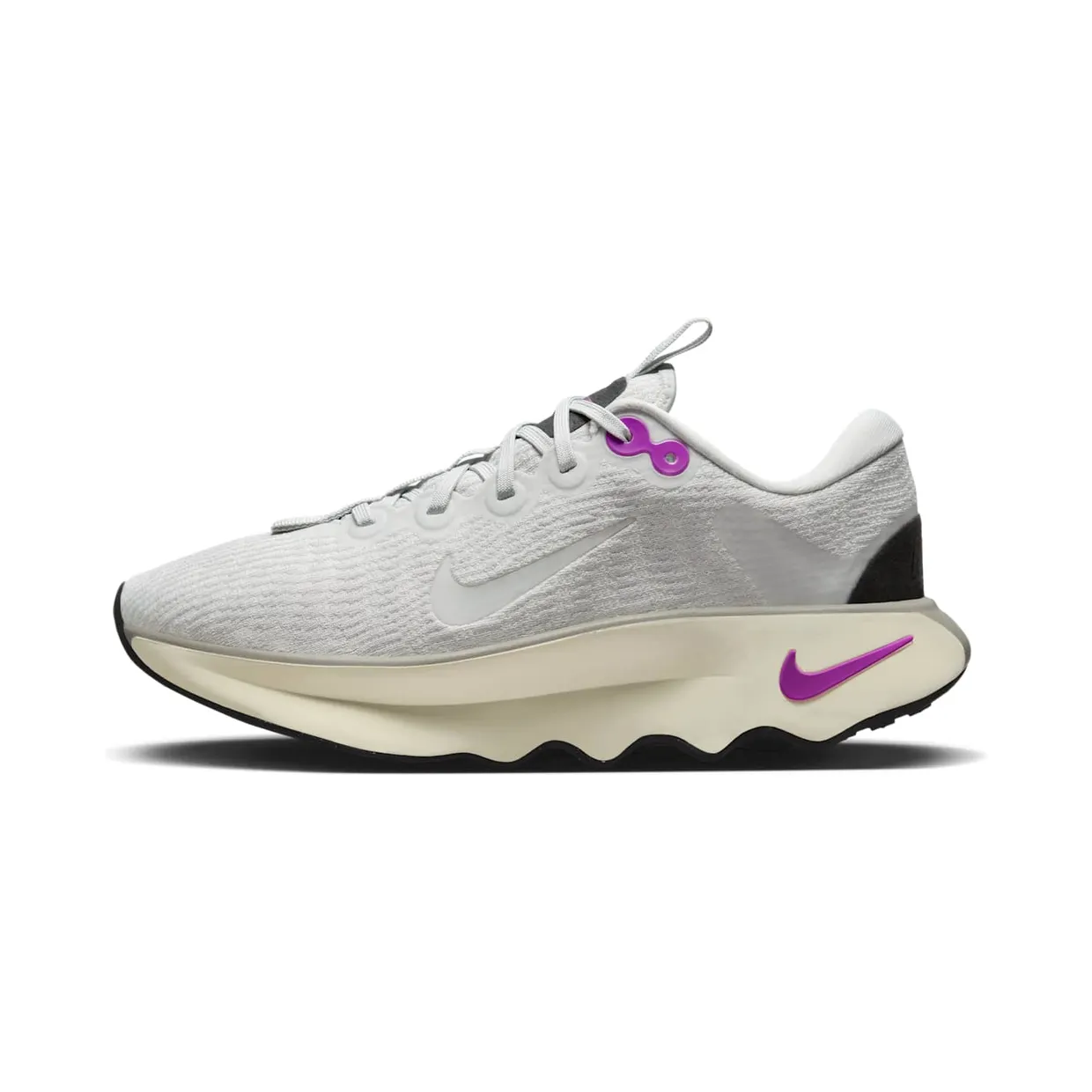 nike-motiva DV1238-009