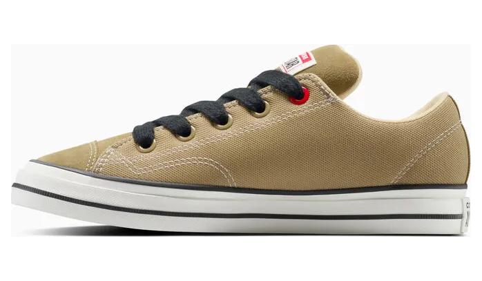 converse-sneaker A13877C