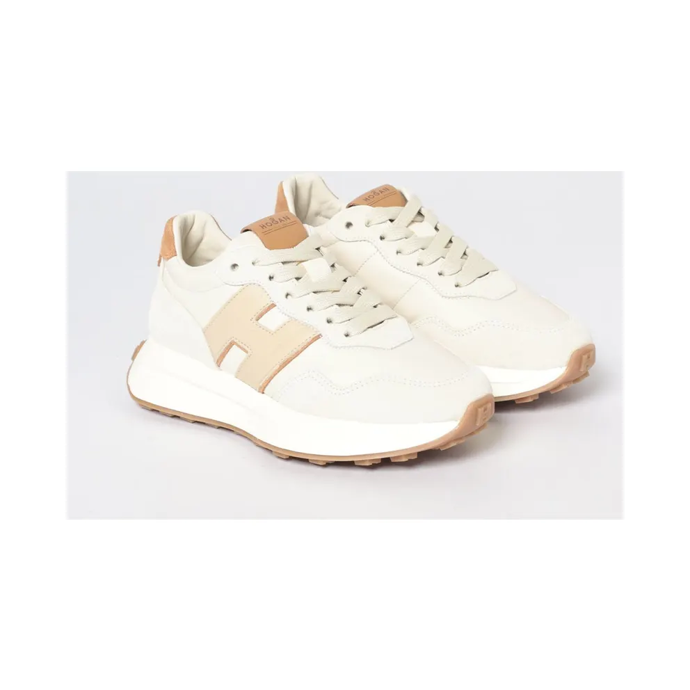 Hogan H641 Sneakers in Smooth and Suede Leather Beige (HXW6410EH41UXO0RVV)