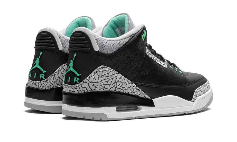 Air Jordan 3 Retro “Green Glow” (CT8532-031)